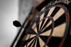 a bullseye to represent the best business networking tips for accountants