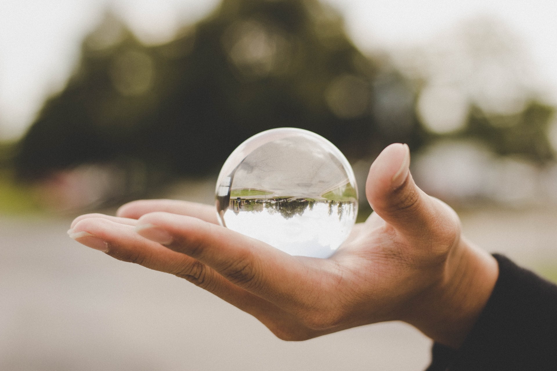 a crystal ball to symbolise predicting disasters as one of the tips on pitching